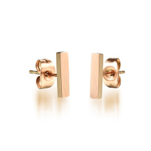 2018 Saudi Designs Simple Fashion Gold Jewelry Bar Stud Pendientes para mujer